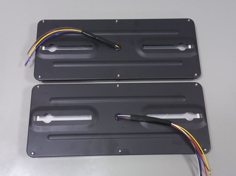 Ліхтар LED задній 12-24v до Автомобільної техніки, вантажівок, 33х13см (Поворотник, що біжить) 4167 фото
